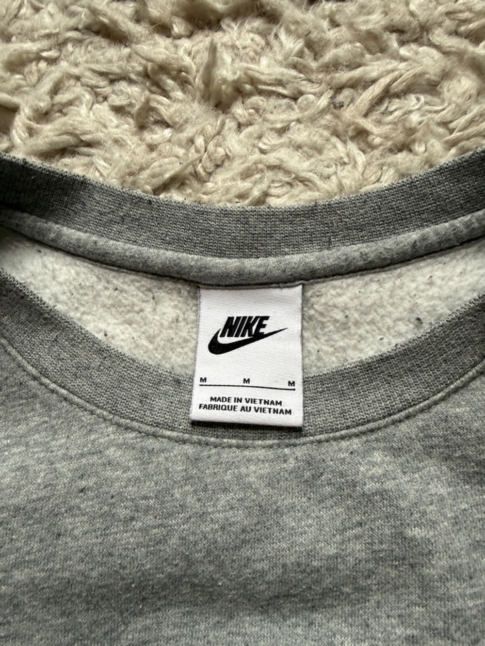 Men’s Nike Crewneck Sweatshirt - Picture 3 of 3
